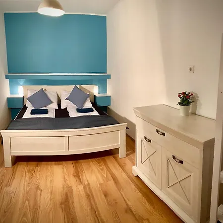 Kemences Apartman Апартаменты Дьюла