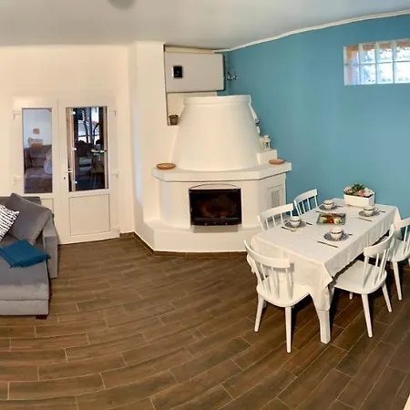 Kemences Apartman Апартаменты *