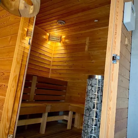 Kemences Apartman * Дьюла